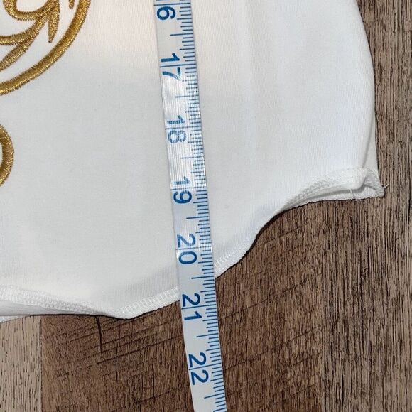 Julia V-Neck Raw Edge Hand of Fatima T-Shirt NWOT Small‎ - Picture 6 of 6